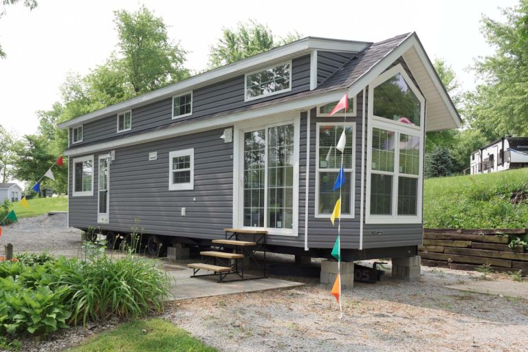 Park Models/RVs Flagship RV Resorts