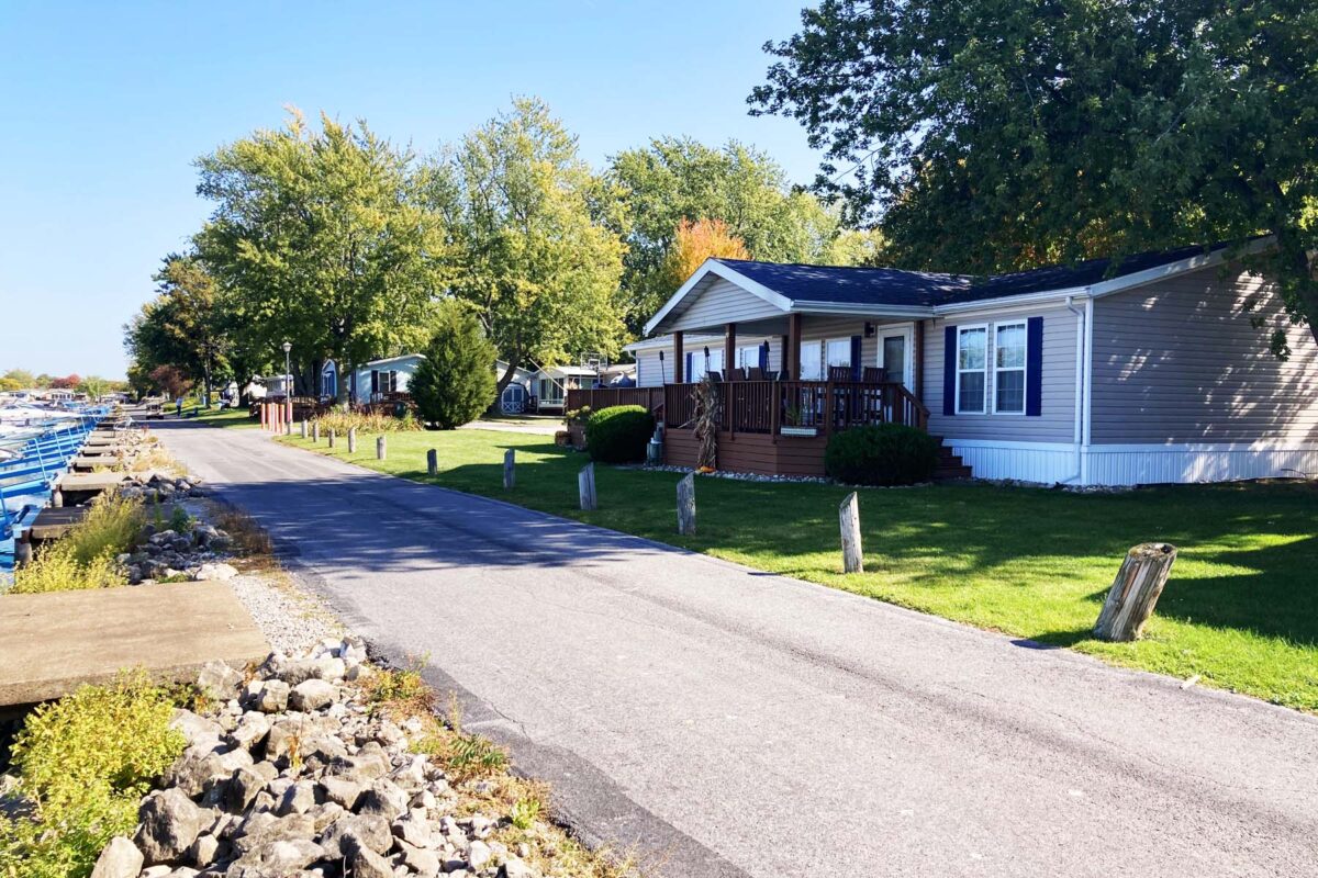 West Harbor Cove Pointe Flagship RV Resorts